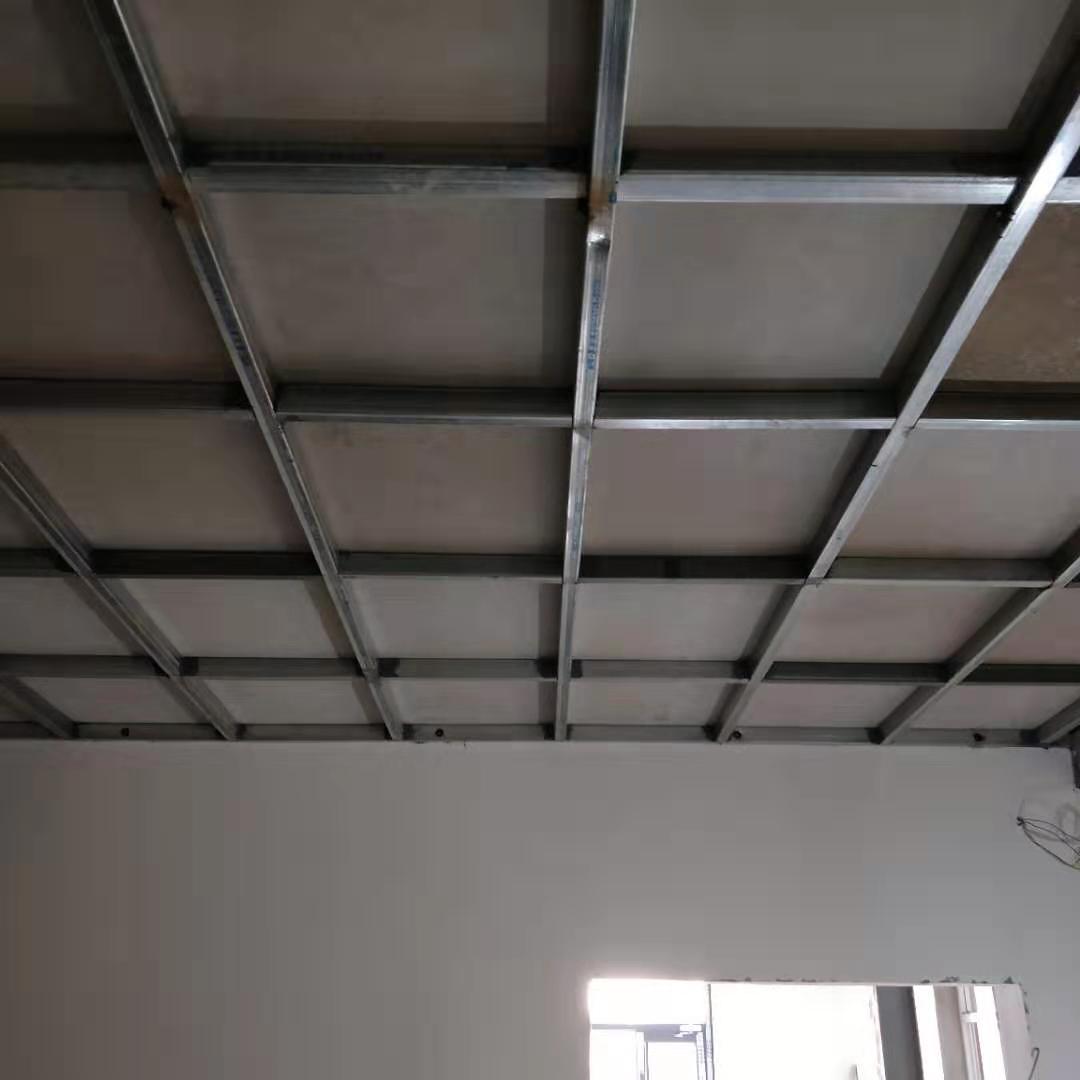 鋇板龍骨施工
